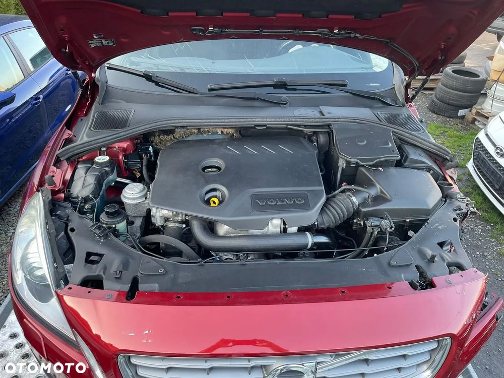 Volvo V60 D2 Momentum - 9