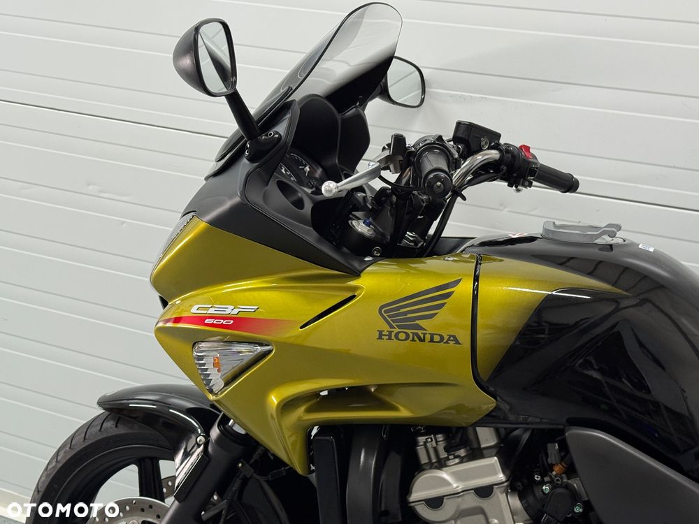Honda CBF - 22