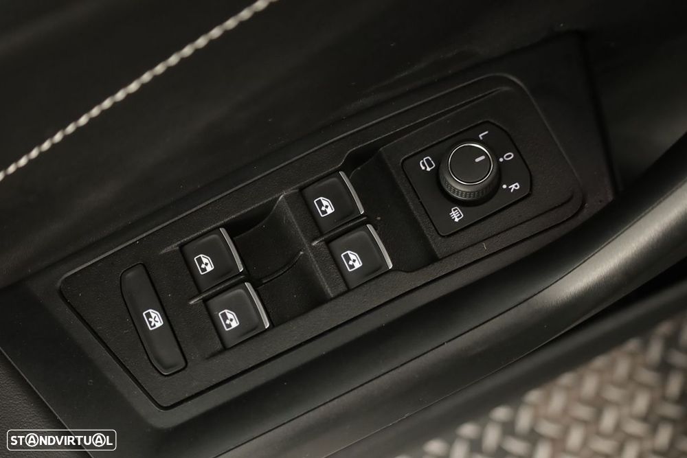 VW T-Roc 1.0 TSI - 19