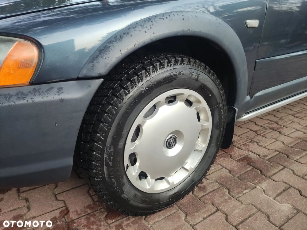 Volvo XC 70 D5 AWD Momentum - 11