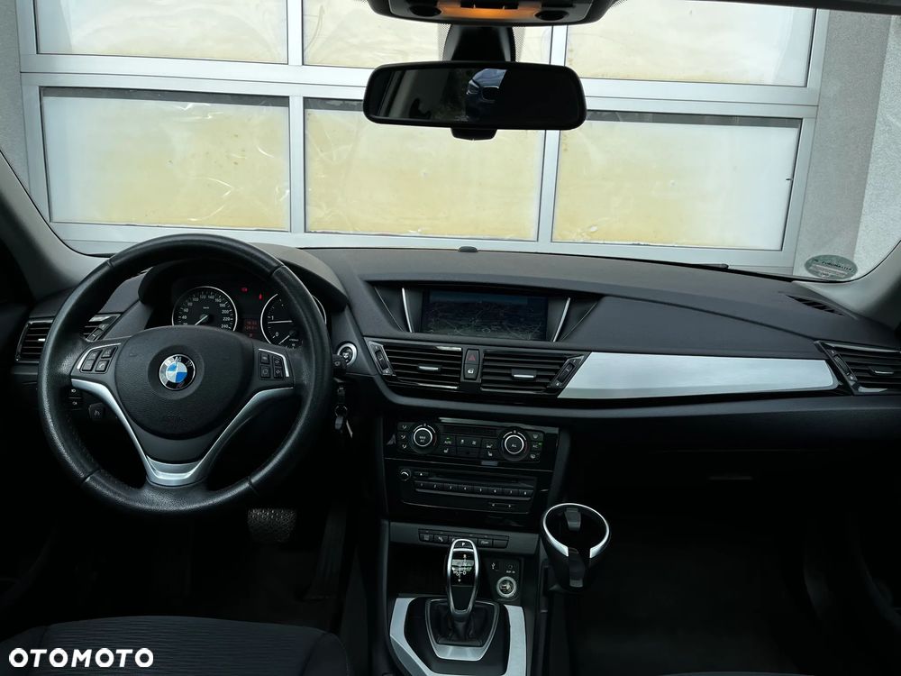 BMW X1 xDrive18d Sport Line - 12