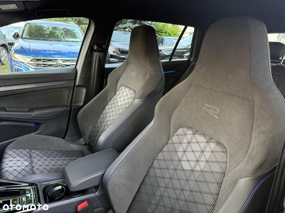 Volkswagen Golf 1.5 eTSI mHEV R-Line Plus DSG - 16