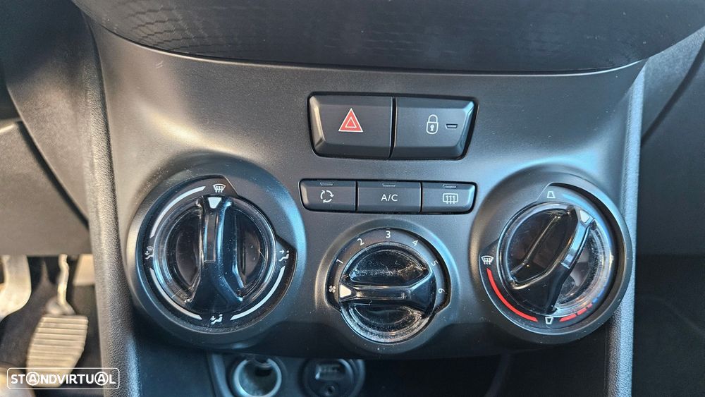 Peugeot 2008 1.2 PureTech Style - 40