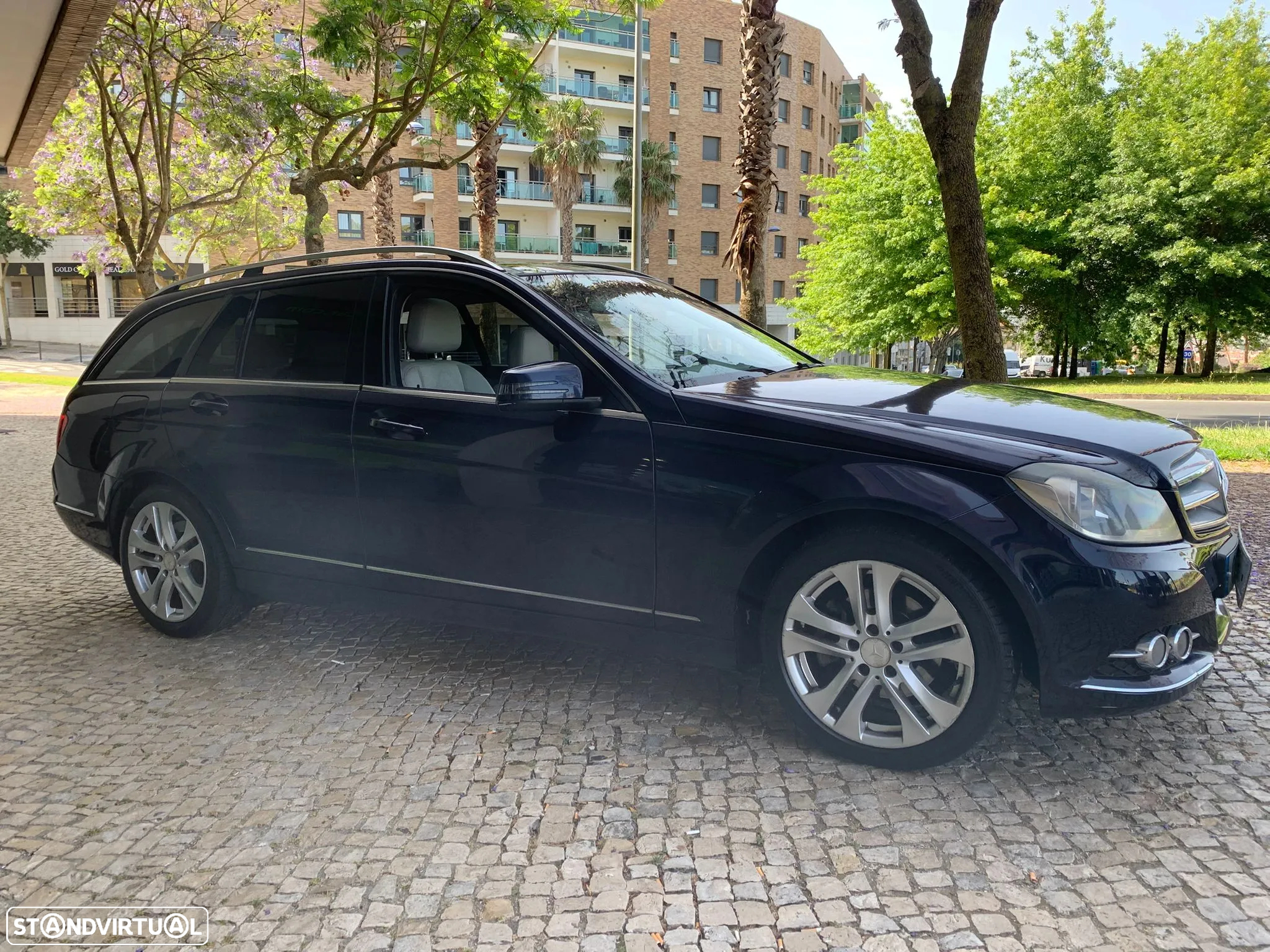Mercedes-Benz C 250 Station CDI DPF Auto BlueEFFICIENCY Avantgarde - 4