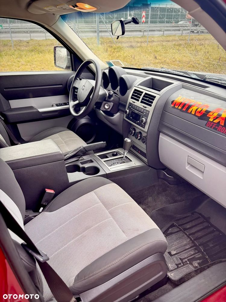 Dodge Nitro 3.7 V6 SLT 4WD - 11