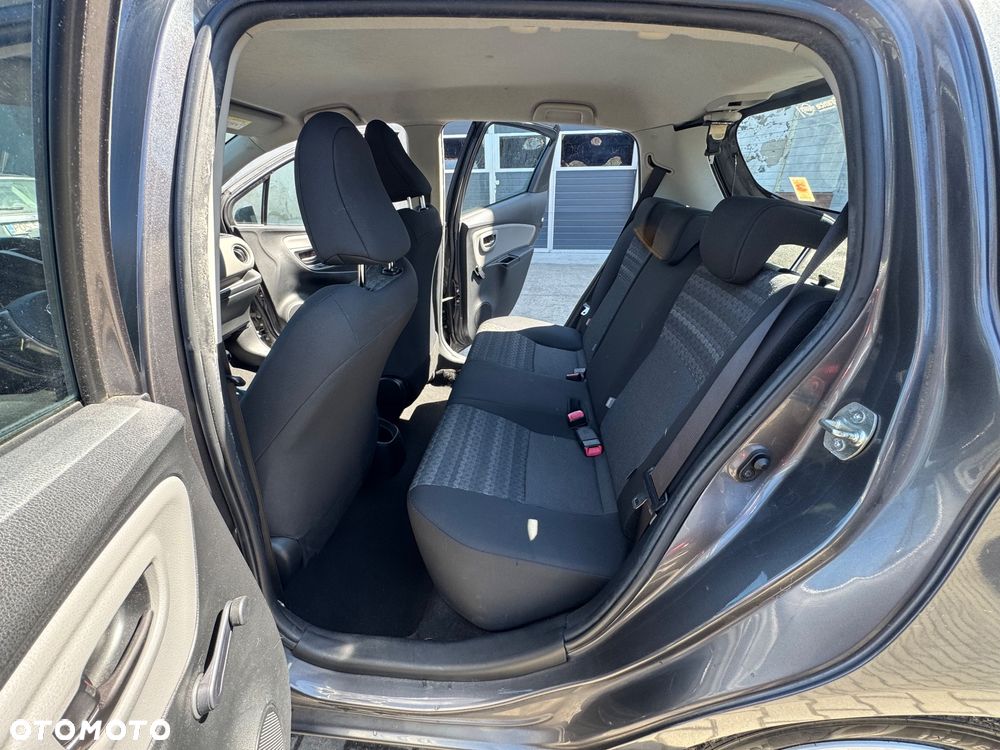 Toyota Yaris - 14