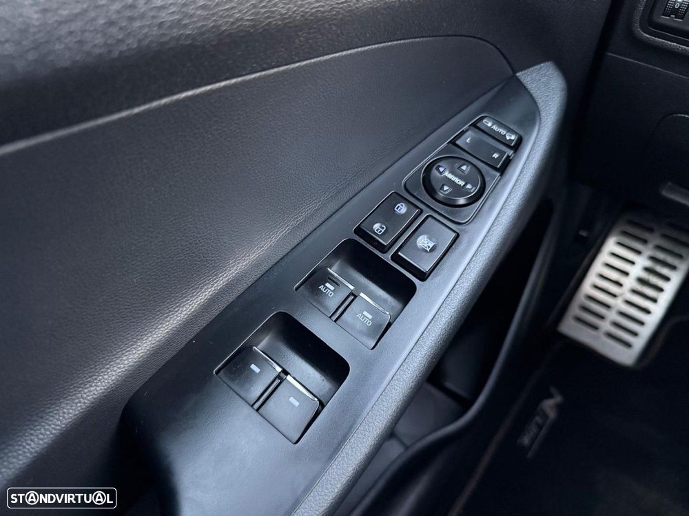 Hyundai Tucson 1.6 CRDi N-Line DCT - 35