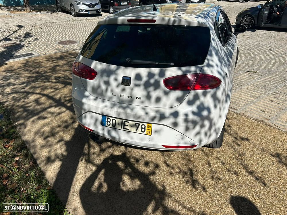SEAT Leon 1.9 TDi Ecomotive Style - 6