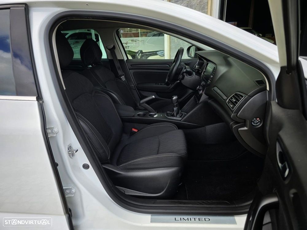 Renault Mégane Sport Tourer 1.3 TCe Limited - 14