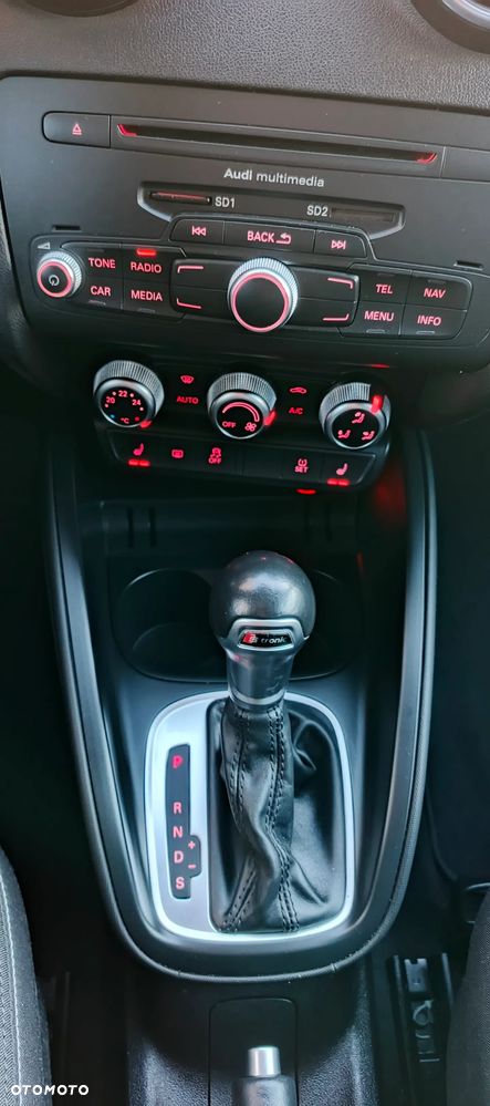 Audi A1 Sportback 1.4 TFSI S tronic S line Sportpaket - 24