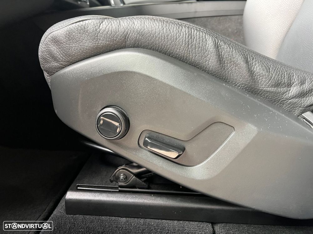 Volvo XC 60 2.0 B4 R-Design Geartronic - 20