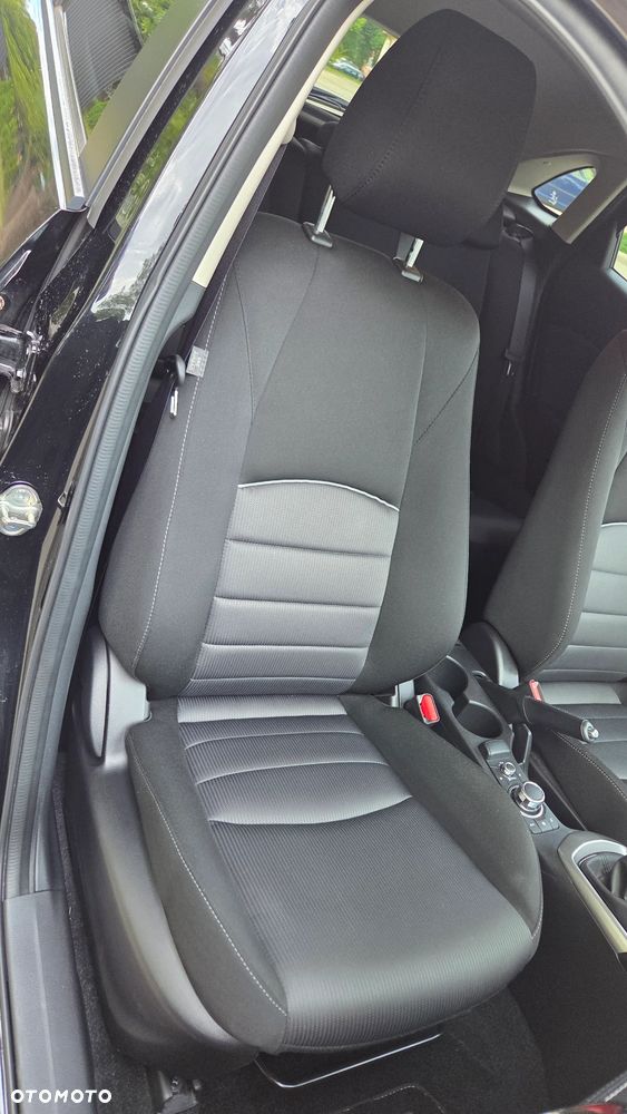 Mazda CX-3 SKYACTIV-G 120 FWD Sports-Line - 28