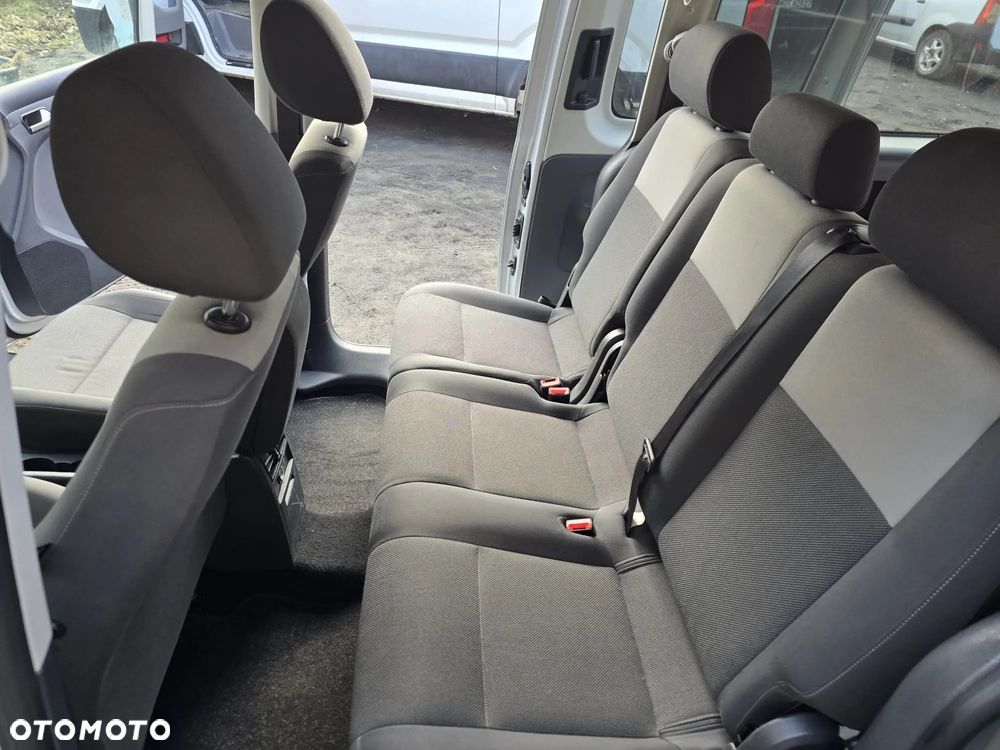 Volkswagen Caddy 1.6 (7-Si.) DSG Edition 30 - 12