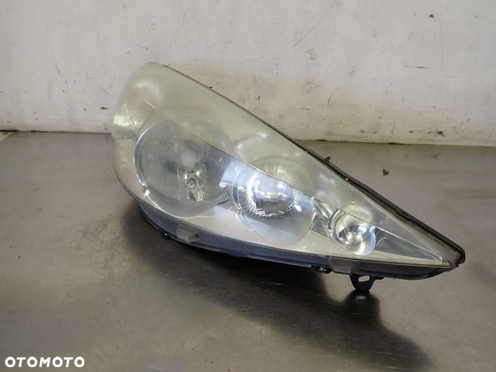LAMPA PRAWA PRZEDNIA PEUGEOT 207 9686606280 - 2