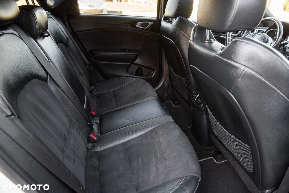 Kia ProCeed 1.4 T-GDI DCT7 OPF GT LINE - 34