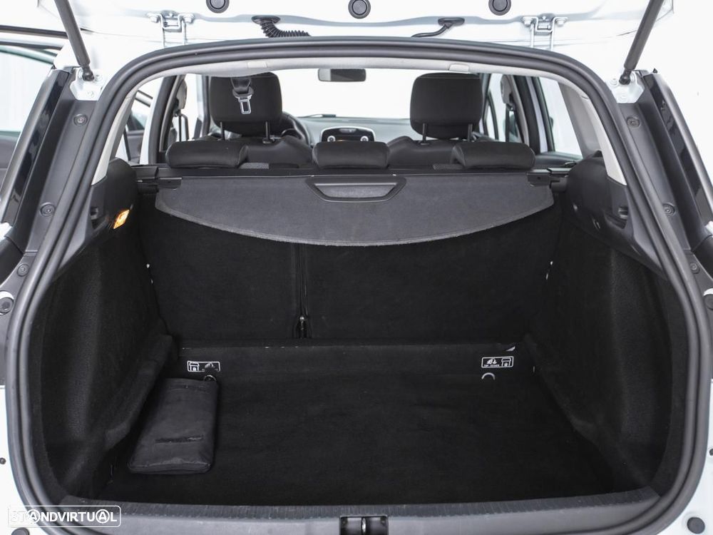 Renault Clio Sport Tourer 1.5 dCi Zen - 12