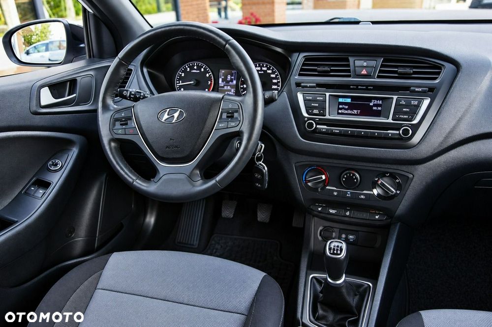 Hyundai i20 1.2 Passion Plus - 14