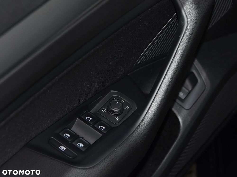 Volkswagen Arteon 2.0 TDI SCR Essence - 17