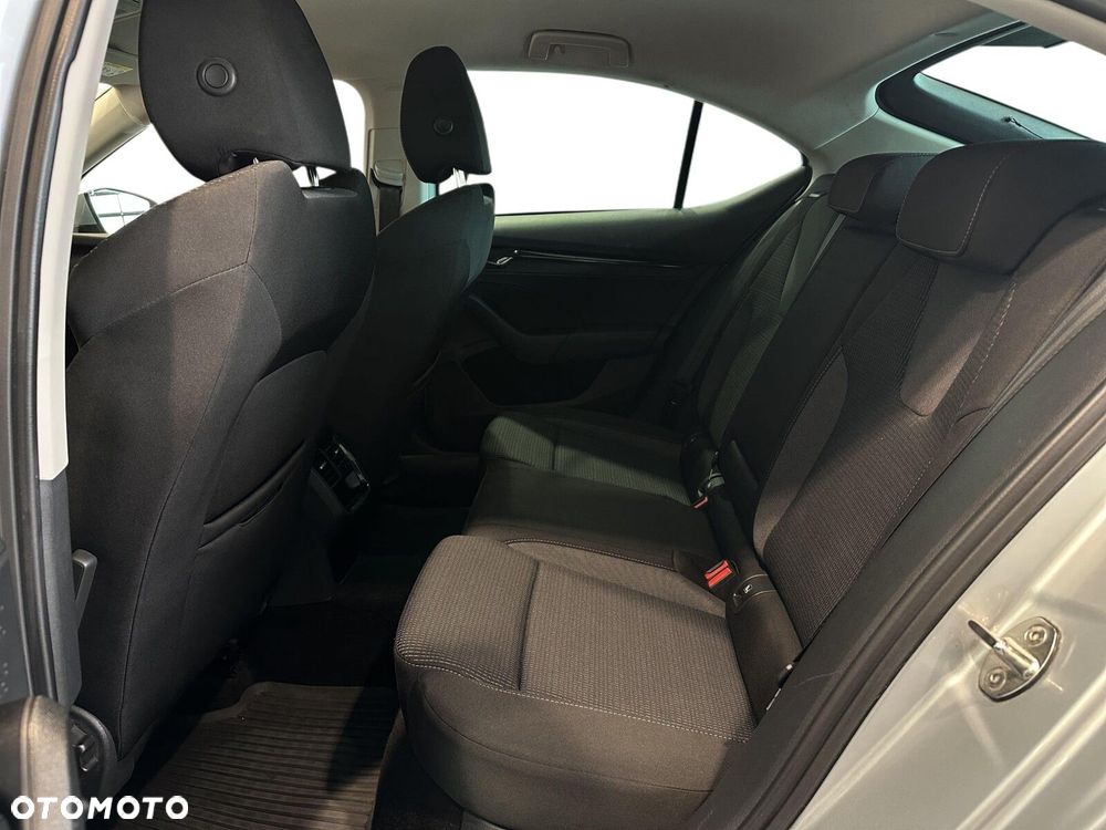 Skoda Octavia 1.5 TSI ACT Ambition - 16