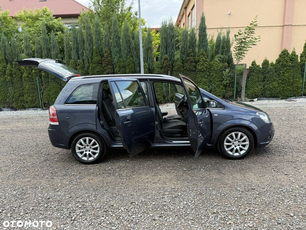 Opel Zafira - 18