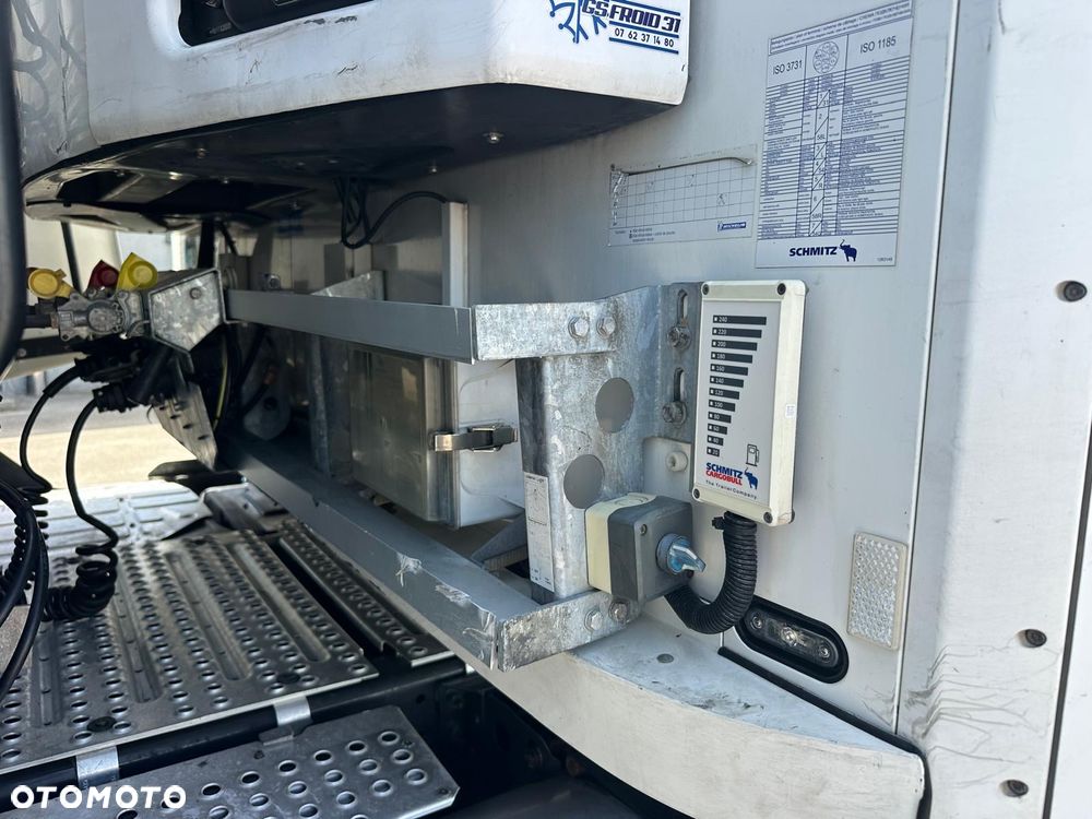 Schmitz Cargobull chłodnia ThermoKing SLXi spectrum bitemperatura 2 osie podnoszone - 12