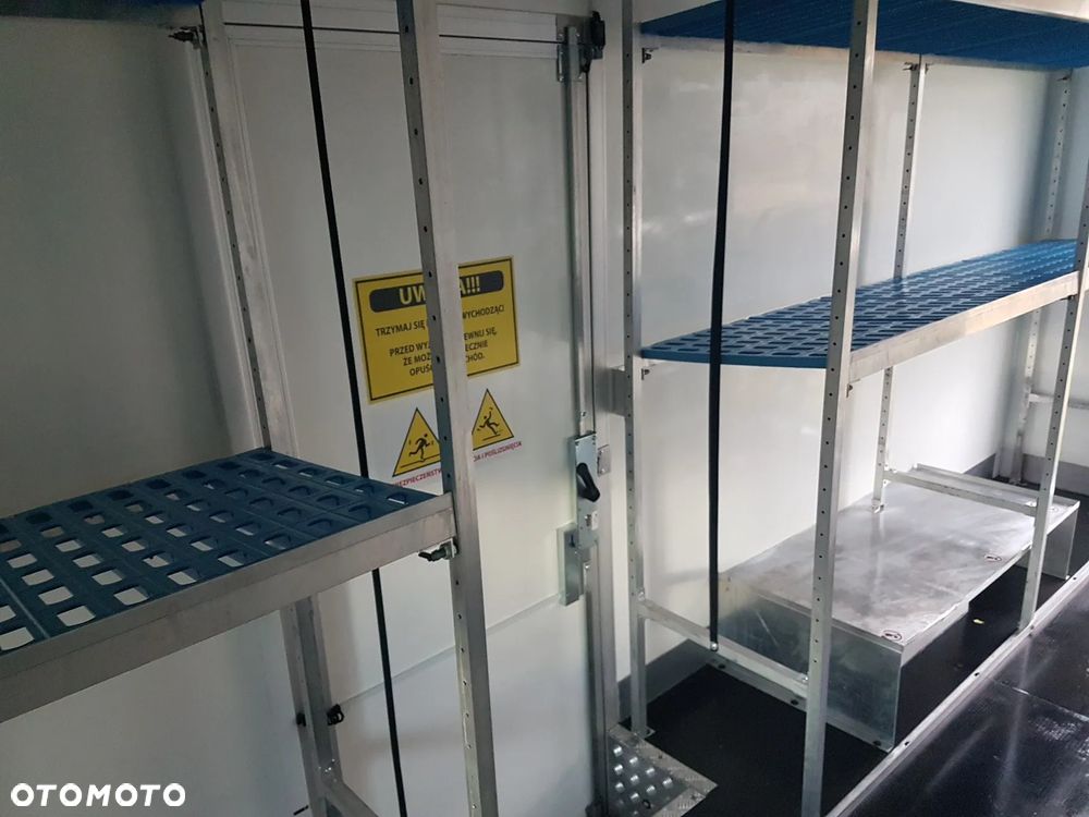 Iveco DAILY KONTENER NISKOPODŁOGOWY 4,43x2,23x2,42 SKLEP KAMPER KONIOWÓZ BAR KLIMA - 32