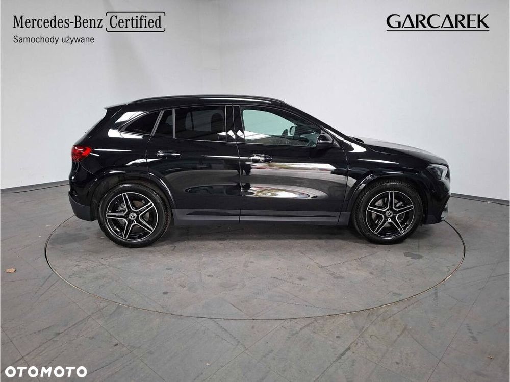 Mercedes-Benz GLA 200 AMG Line - 10