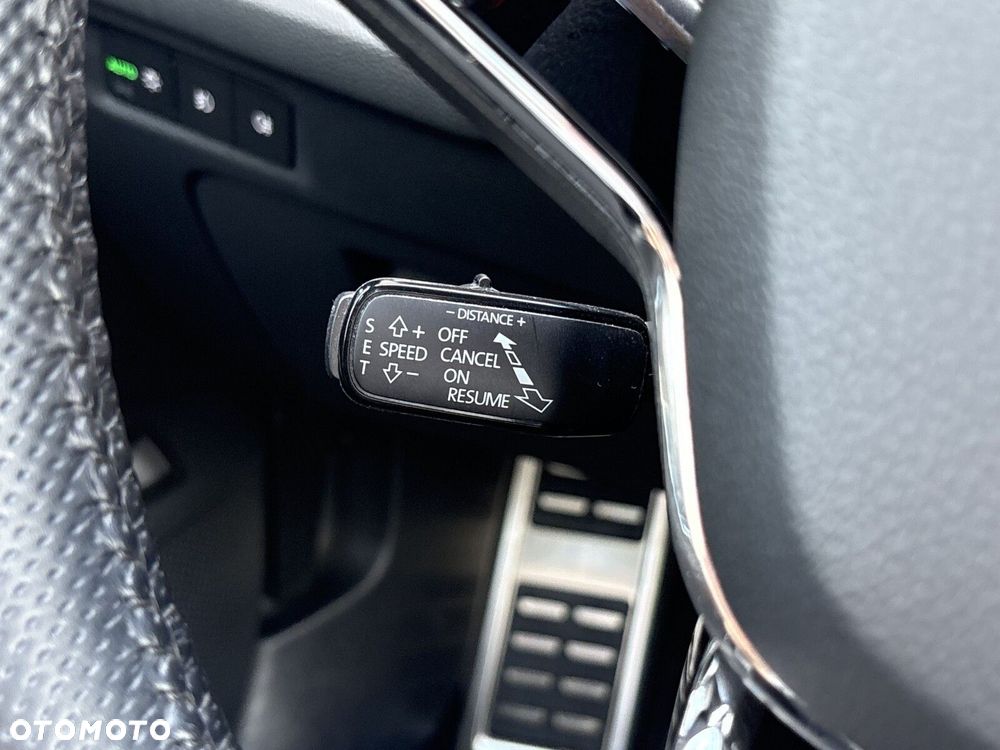 Skoda Octavia 2.0 TDI Sportline DSG - 19
