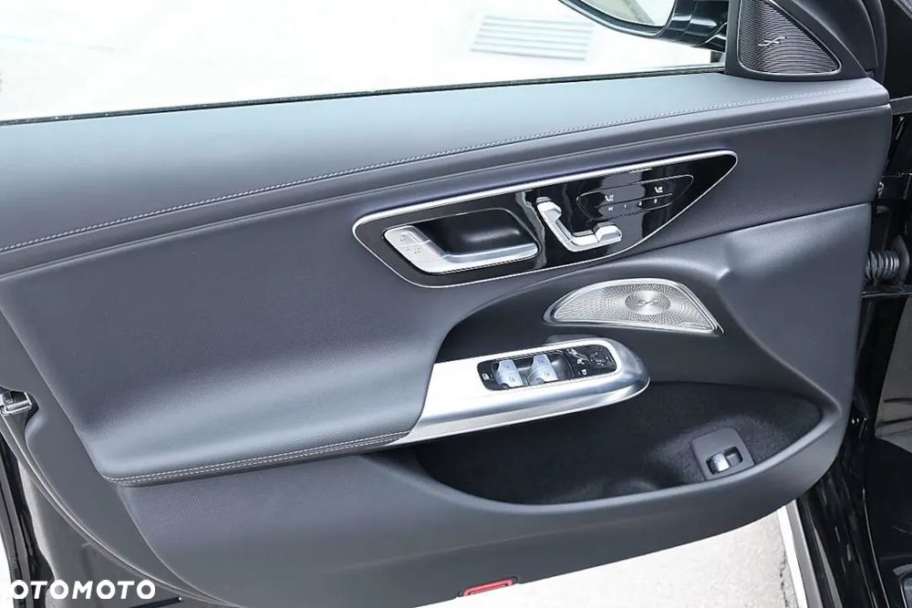 Mercedes-Benz Klasa E 220 d 4Matic 9G-TRONIC - 15