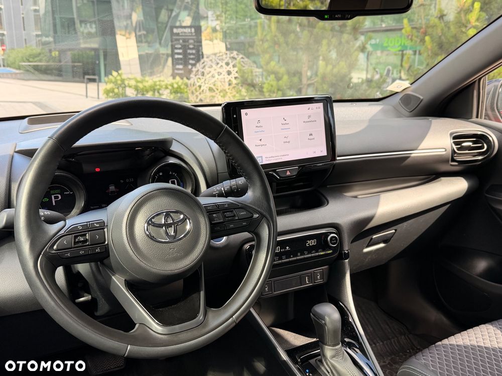 Toyota Yaris 1.5 Executive CVT - 15