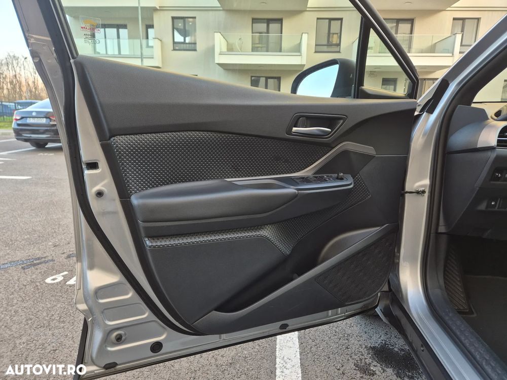 Toyota C-HR 1.8 HSD 4x2 CVT C-enter - 10