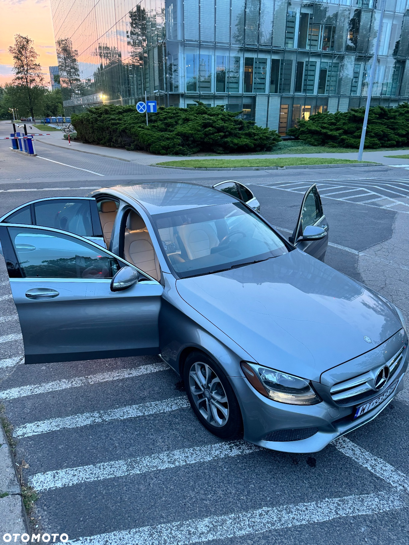 Mercedes-Benz Klasa C 300 7G-TRONIC Exclusive - 3