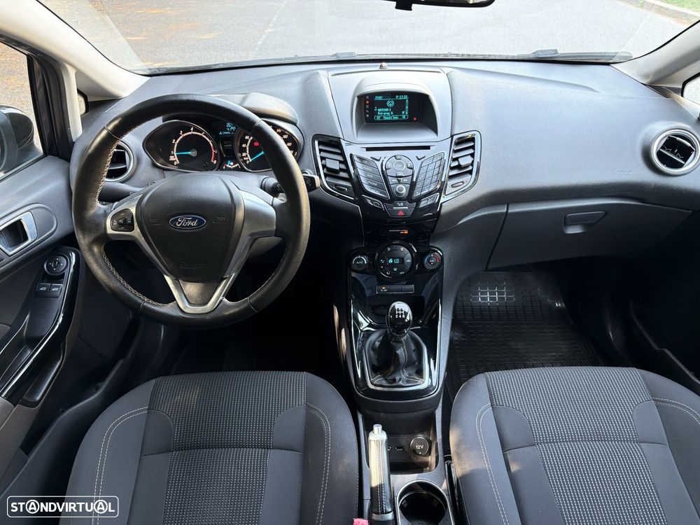 Ford Fiesta 1.0 T EcoBoost Titanium - 4