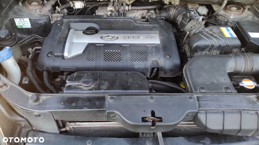 Hyundai Tucson 2.0 Comfort 2WD - 28
