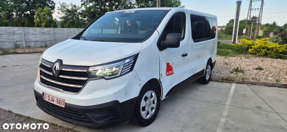 Renault Trafic 2.0 dCi - 13