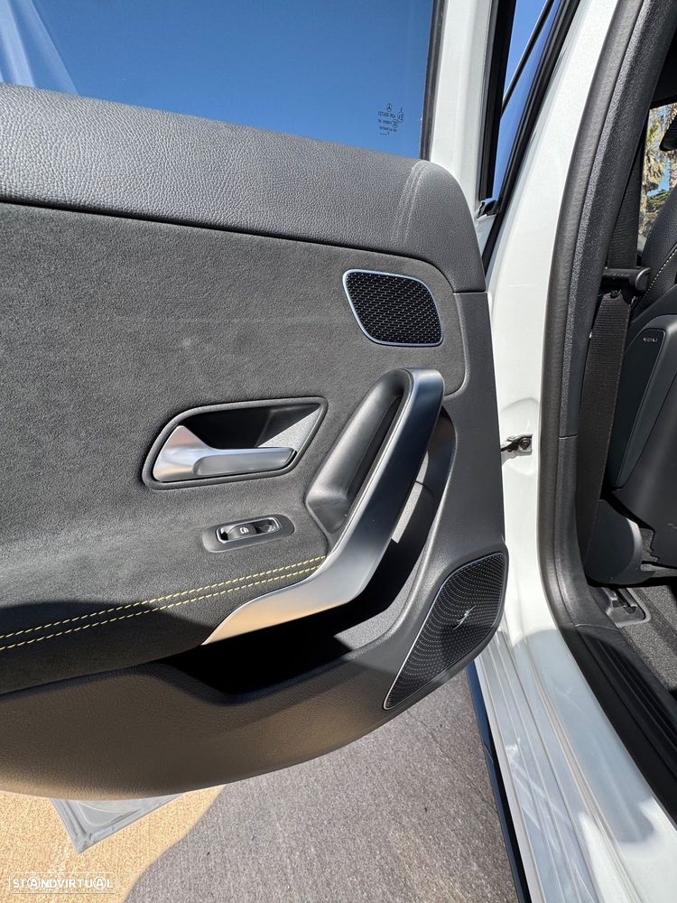 Mercedes-Benz A 45 AMG S 4Matic+ Speedshift DCT 8G Line Premium - 34