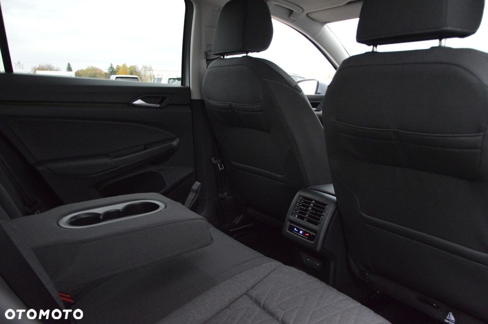 Volkswagen Golf Variant - 33