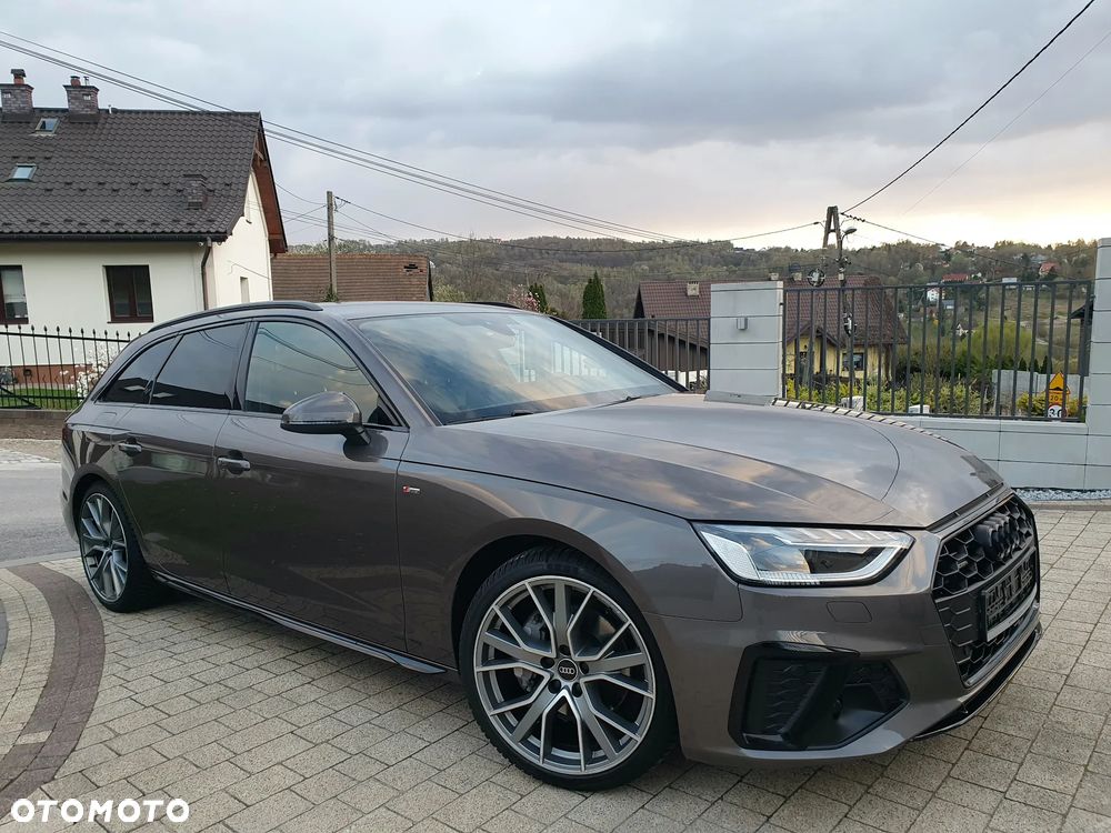 Audi A4 Avant 40 TDI quattro S tronic S line - 5