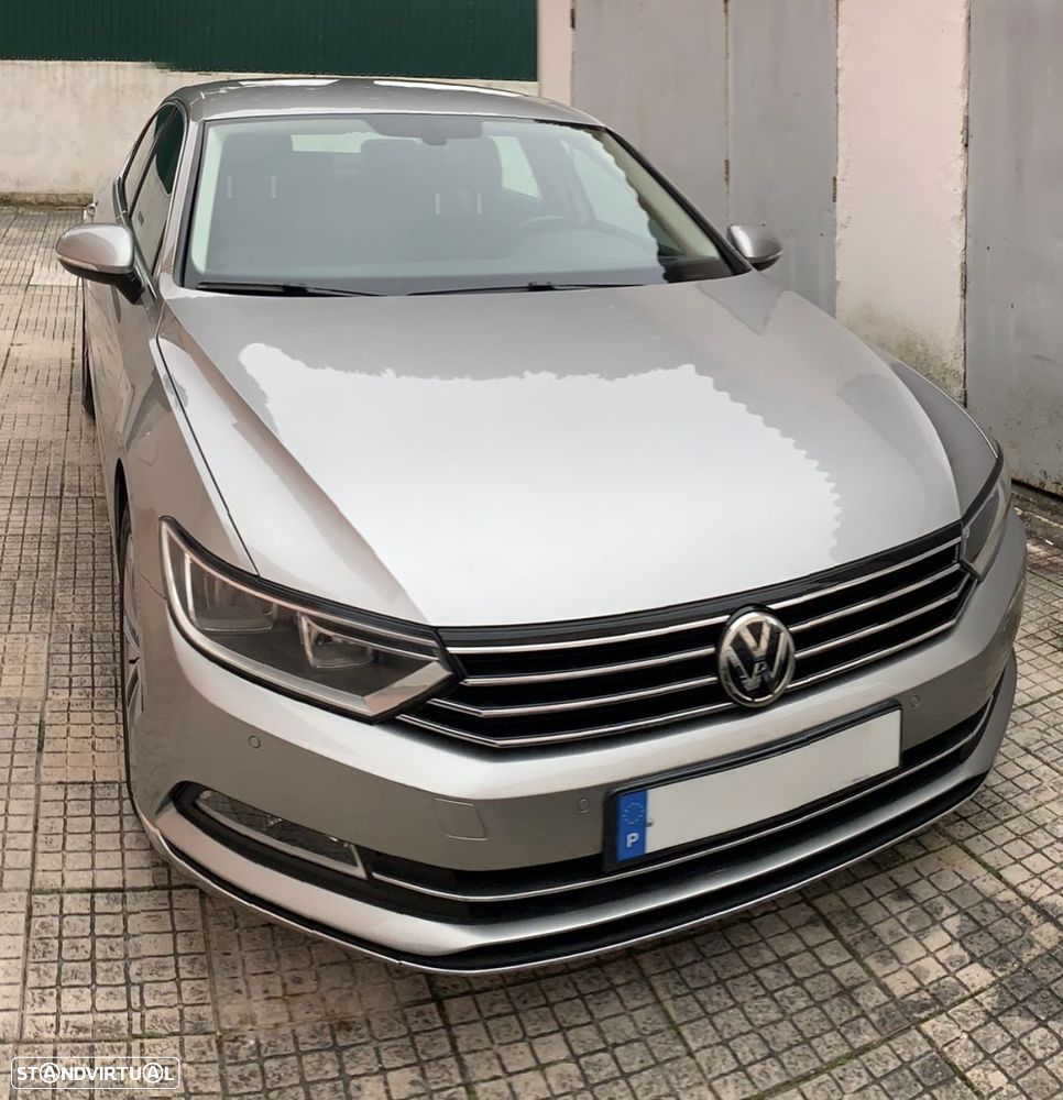 VW Passat 2.0 TDI Highline - 4