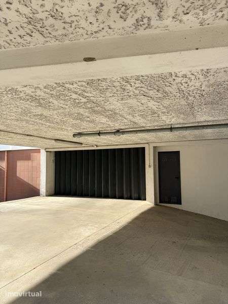 alugo lugar de garagem - Grande imagem: 3/6