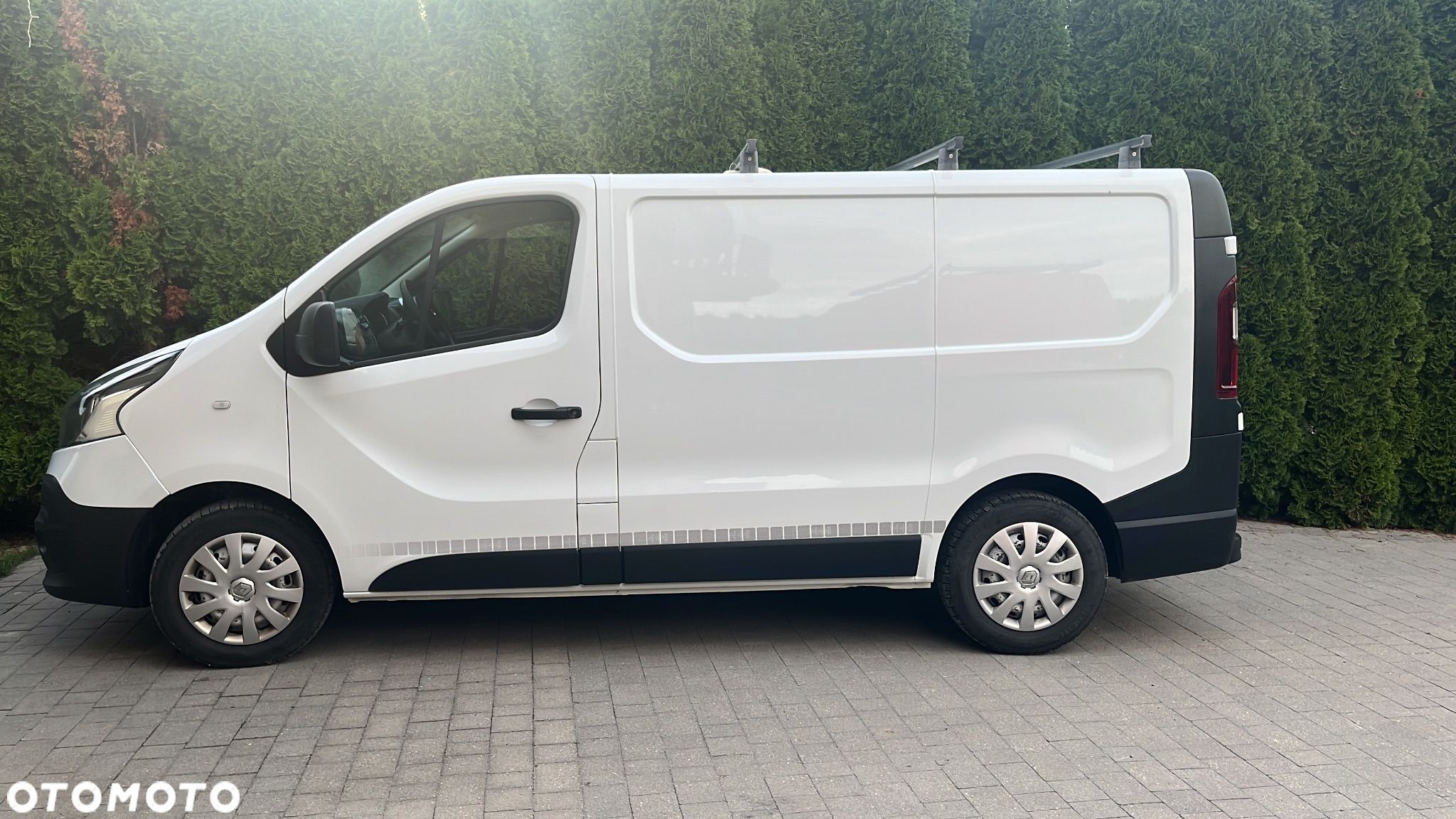 Renault Trafic - 1