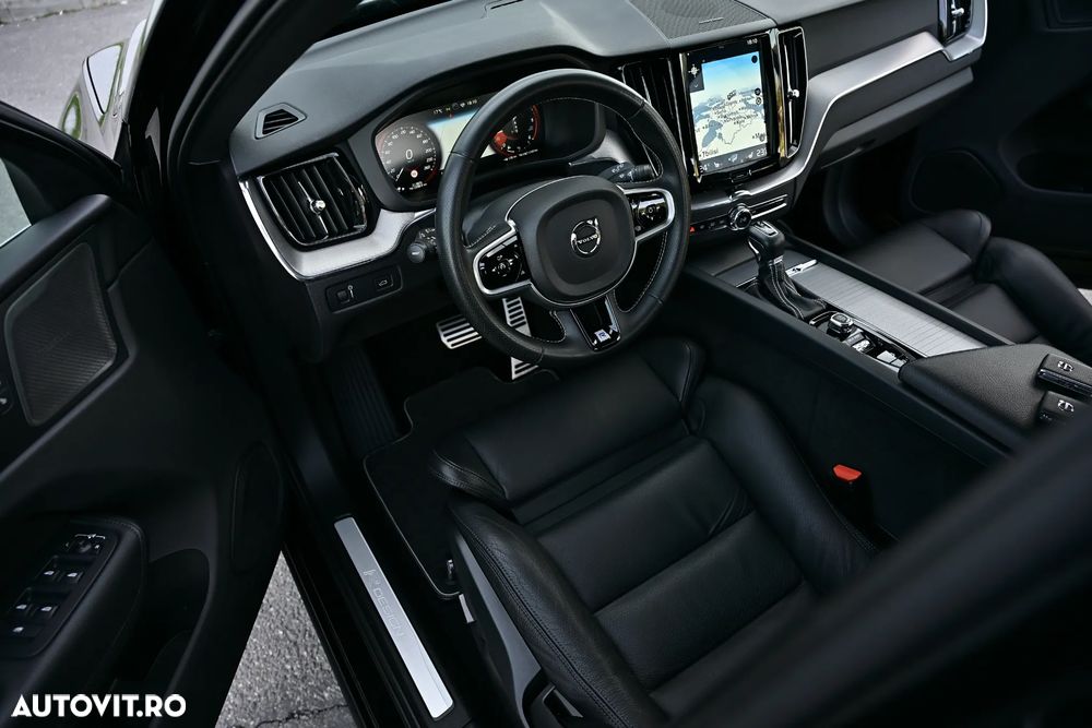 Volvo XC 60 D5 AWD R-Design - 2