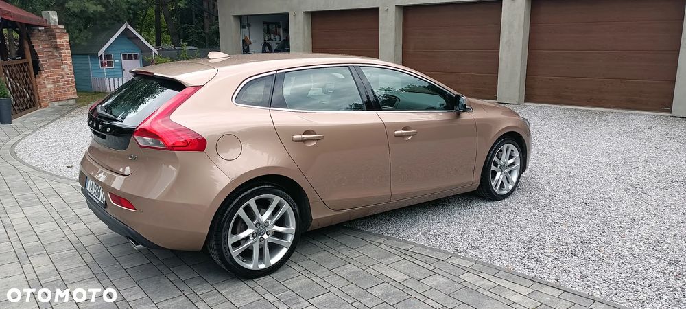 Volvo V40 D4 Summum - 16