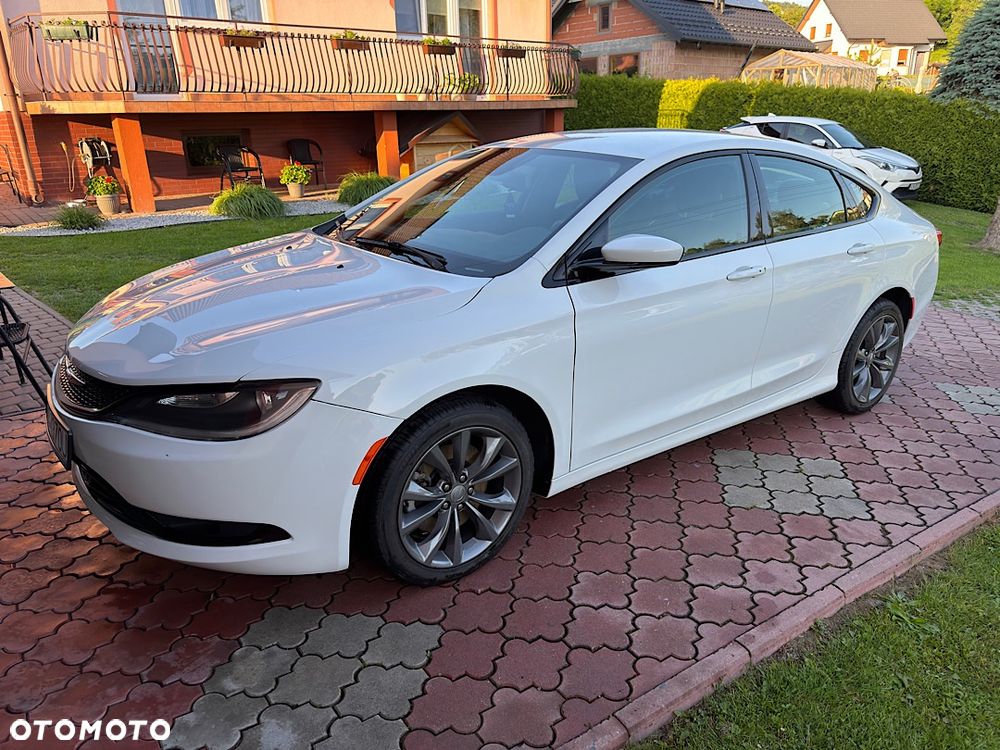 Chrysler 200 - 6