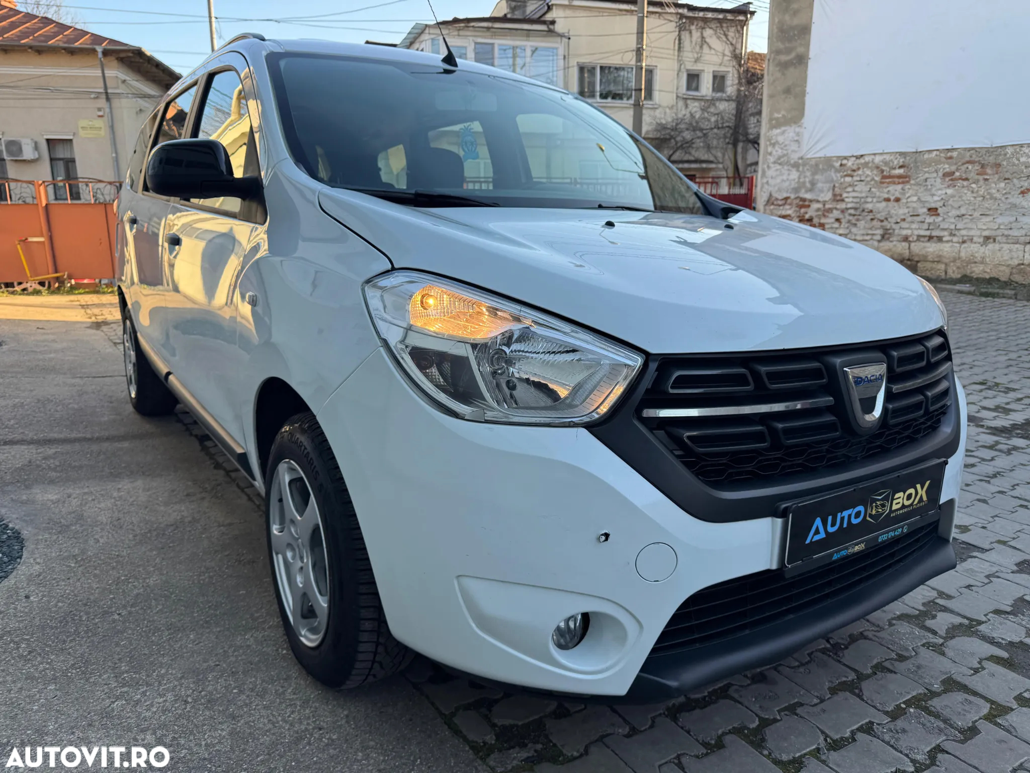 Dacia Lodgy 1.5 Blue dCi Laureate - 3