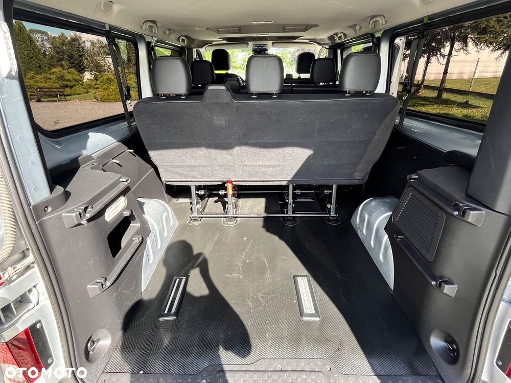 Renault Trafic - 13