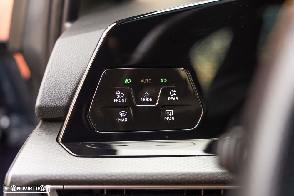 VW Golf 2.0 TSI GTI DSG - 30