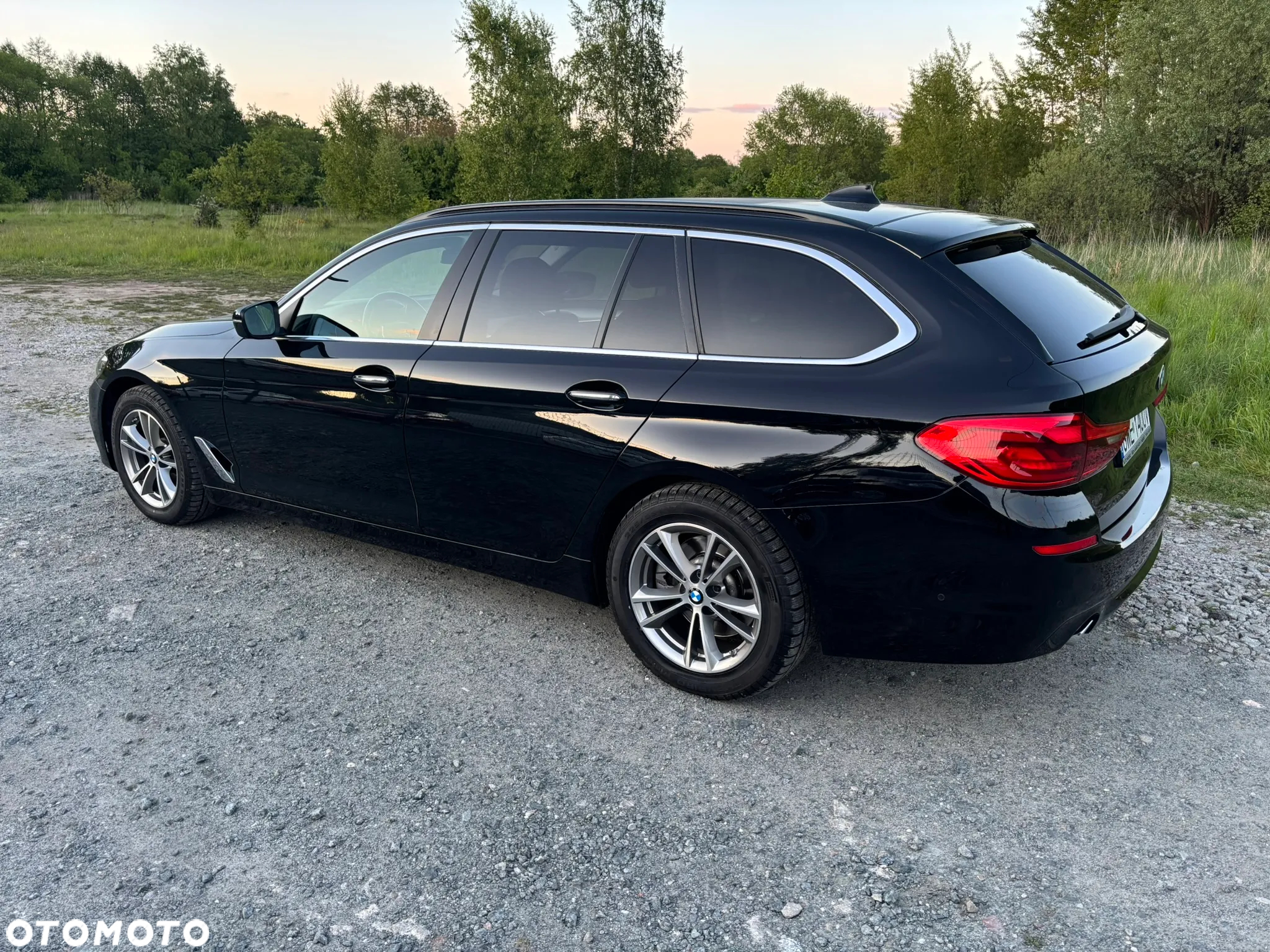BMW Seria 5 520d xDrive - 24