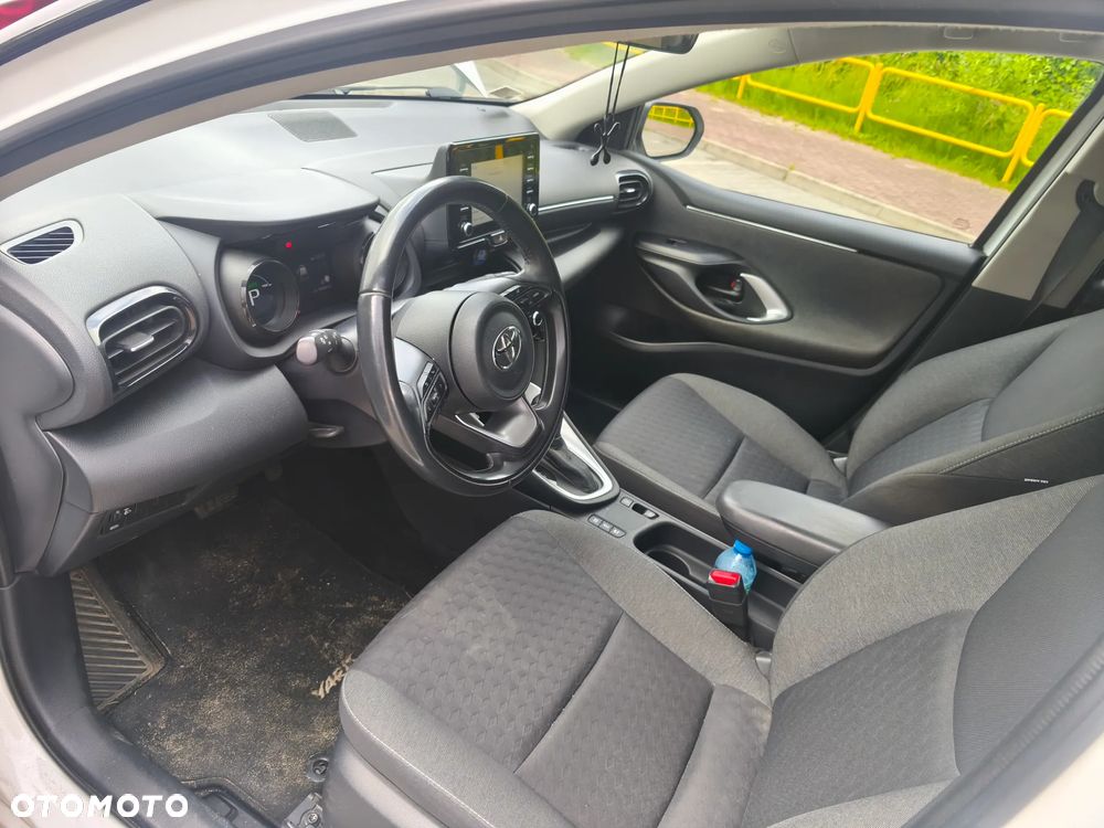 Toyota Yaris - 5