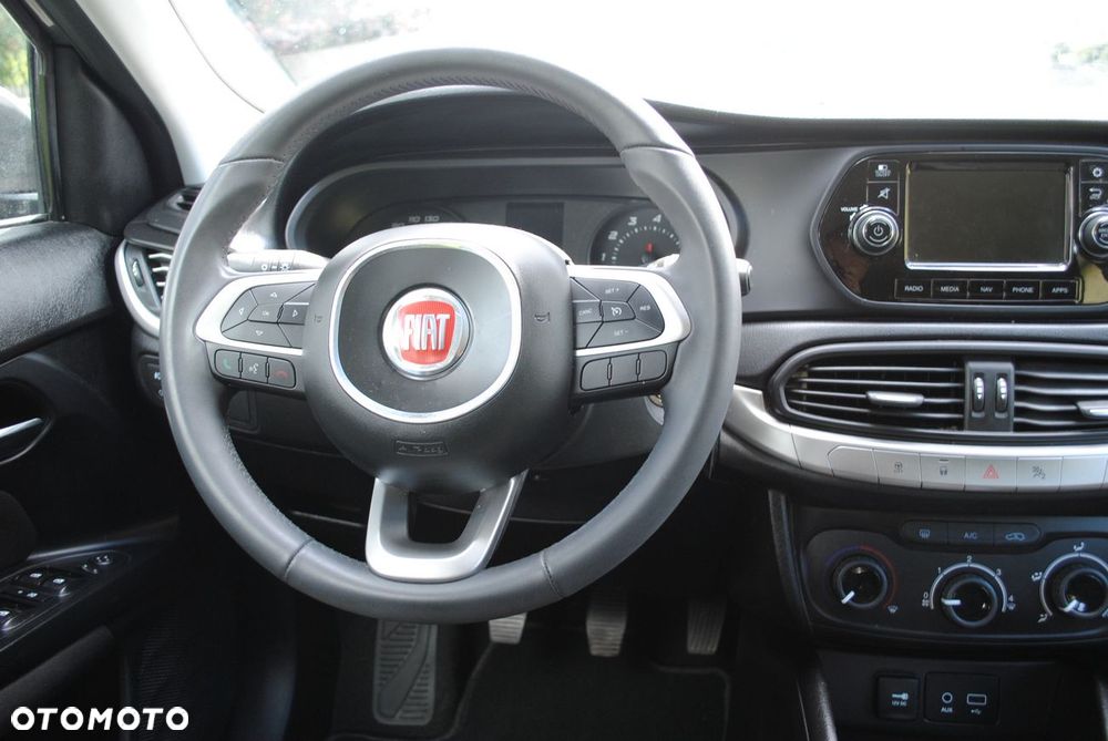 Fiat Tipo 1.4 16V Sport - 11